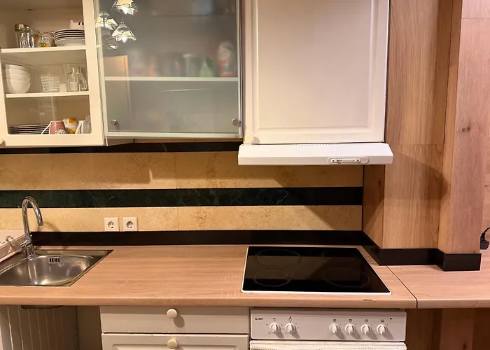 Adler 杜塞尔多夫